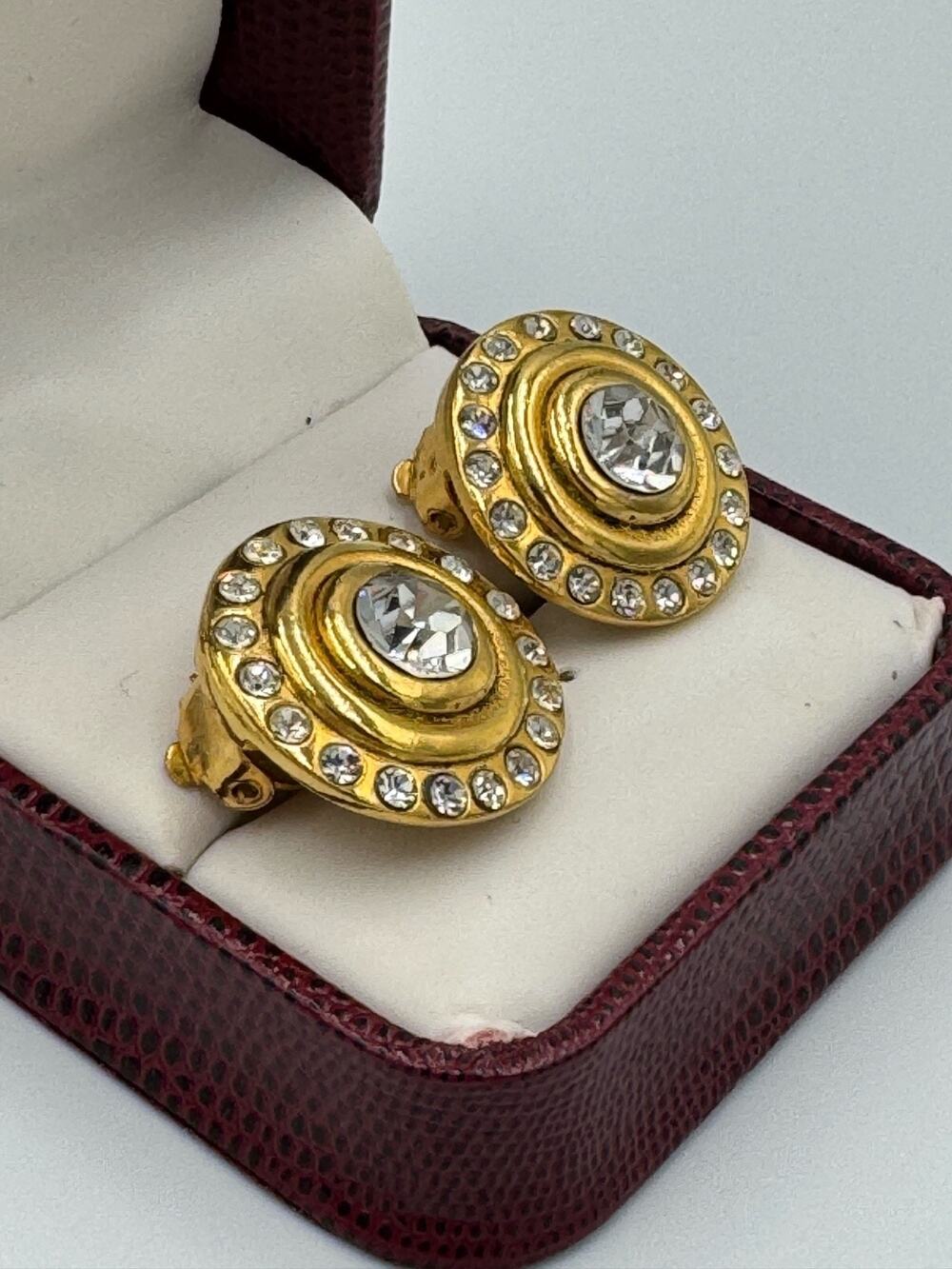 Vintage 1984 Chanel 23 Victoire de Castellane Rhinestone Clip On Earrings Gold